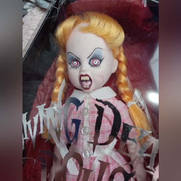 Living Dead Doll- Bad Bette Jane- Vintage Rare series 7!! Goth collectible doll - Picture 7 of 12